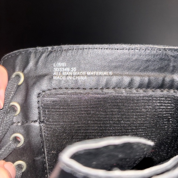 Black Boots - Picture 5 of 5